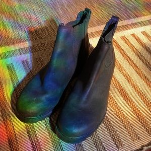 Sorel brand black waterproof ankle boots size 9